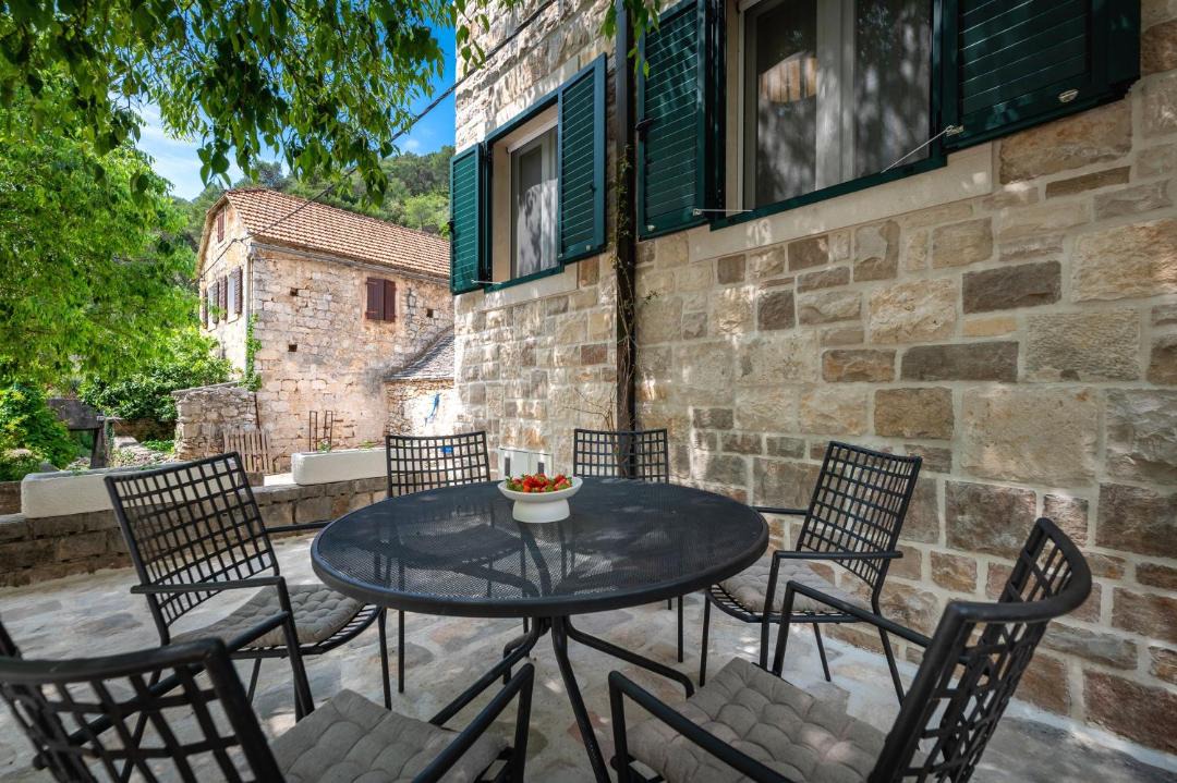 Photo of Patio Balcony in Dol