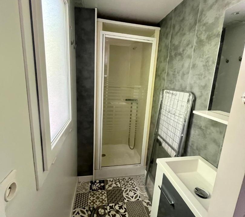 Photo of Bathroom in Bedarrides