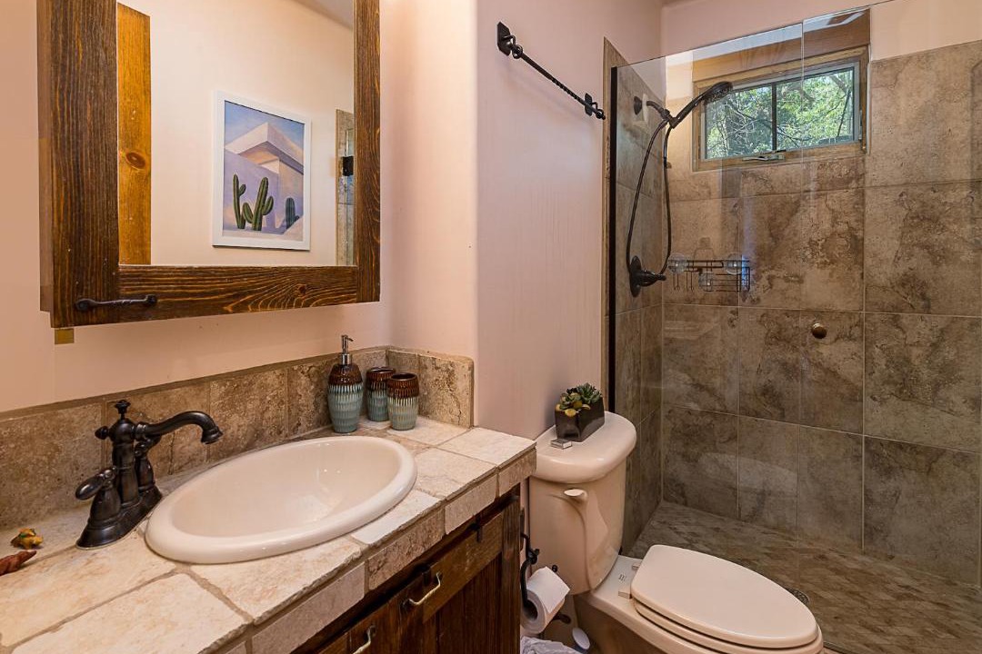 Photo of Bathroom in South Capitol