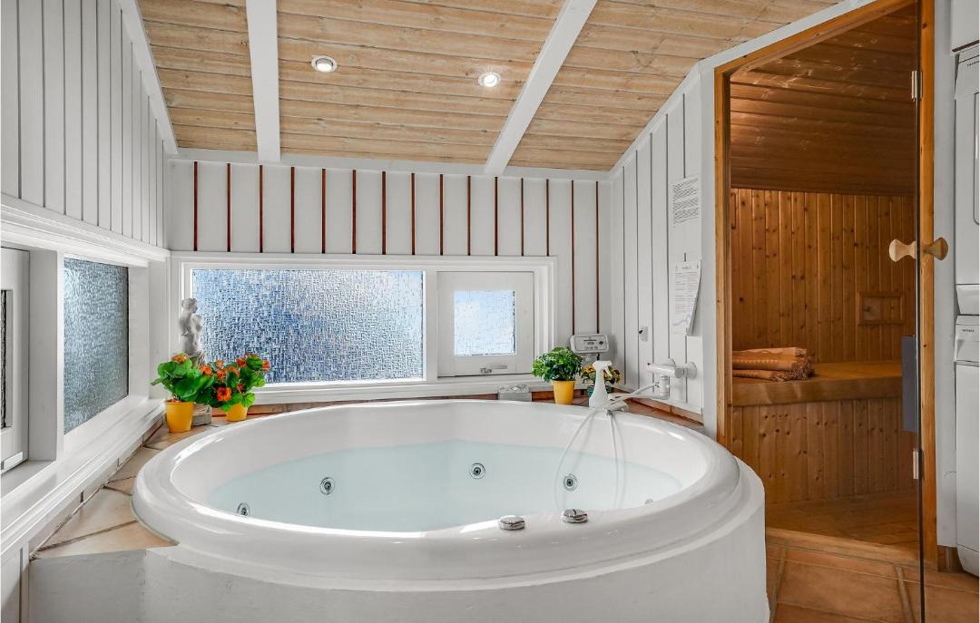 Photo of Bathroom in Lyngsbæk Strand