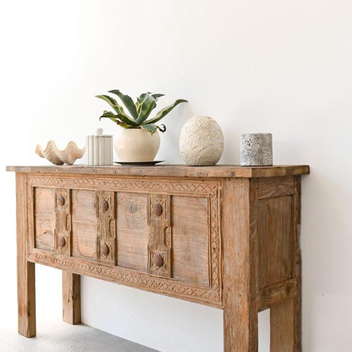 Photo of Buildings in Jungut Batu