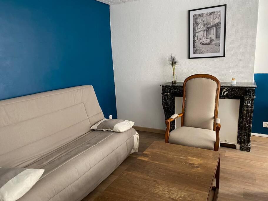 Photo of Others in Ay