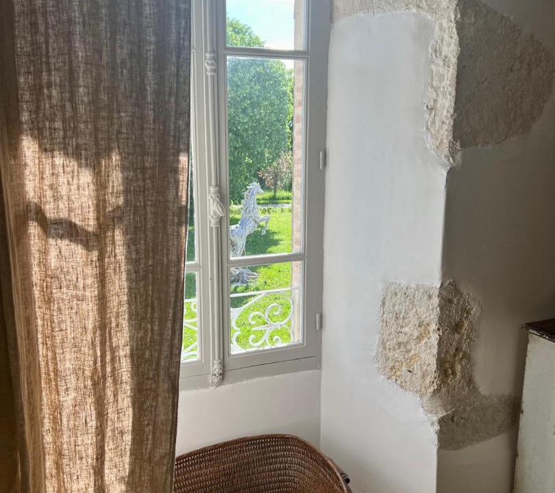 Photo of Others in Pons