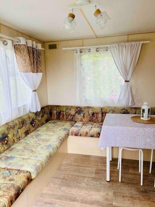 Photo of Others in Braux