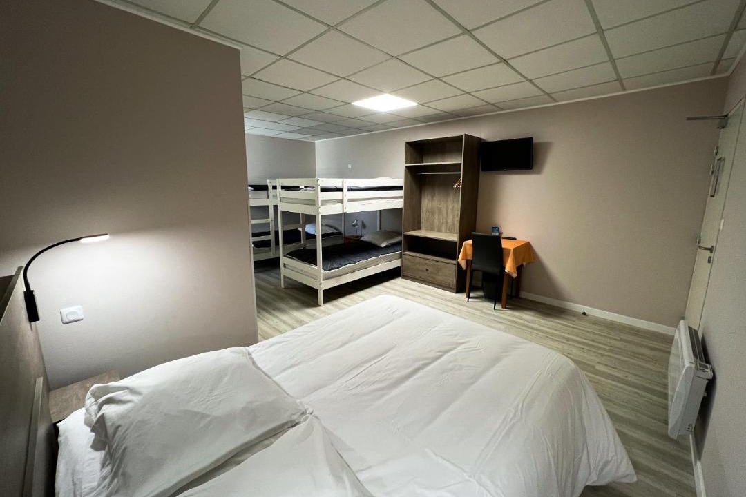 Photo of Bedroom in Beaumont-en-Veron