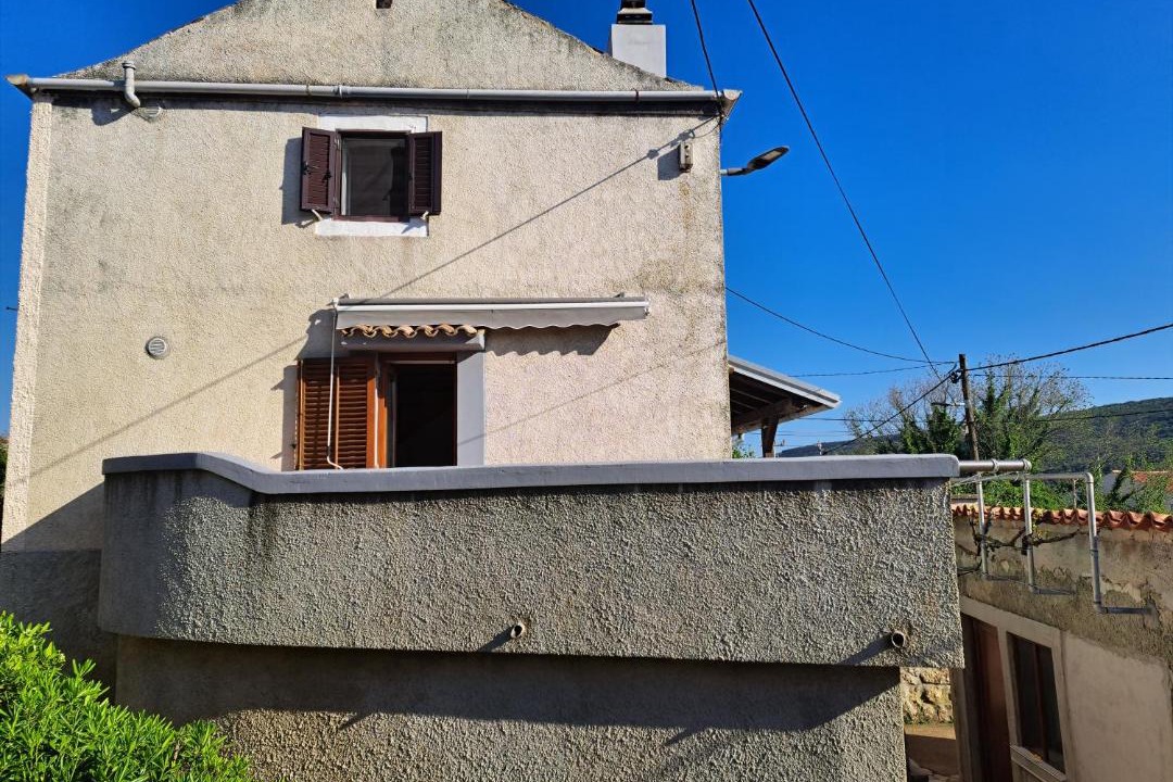 Photo of Others in Cres