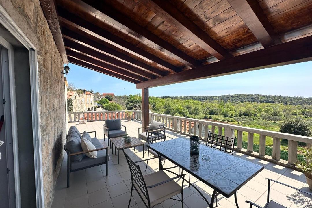 Photo of Patio Balcony in Cilipi