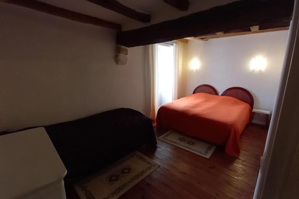 Photo of Bedroom in Montreuil-Bellay