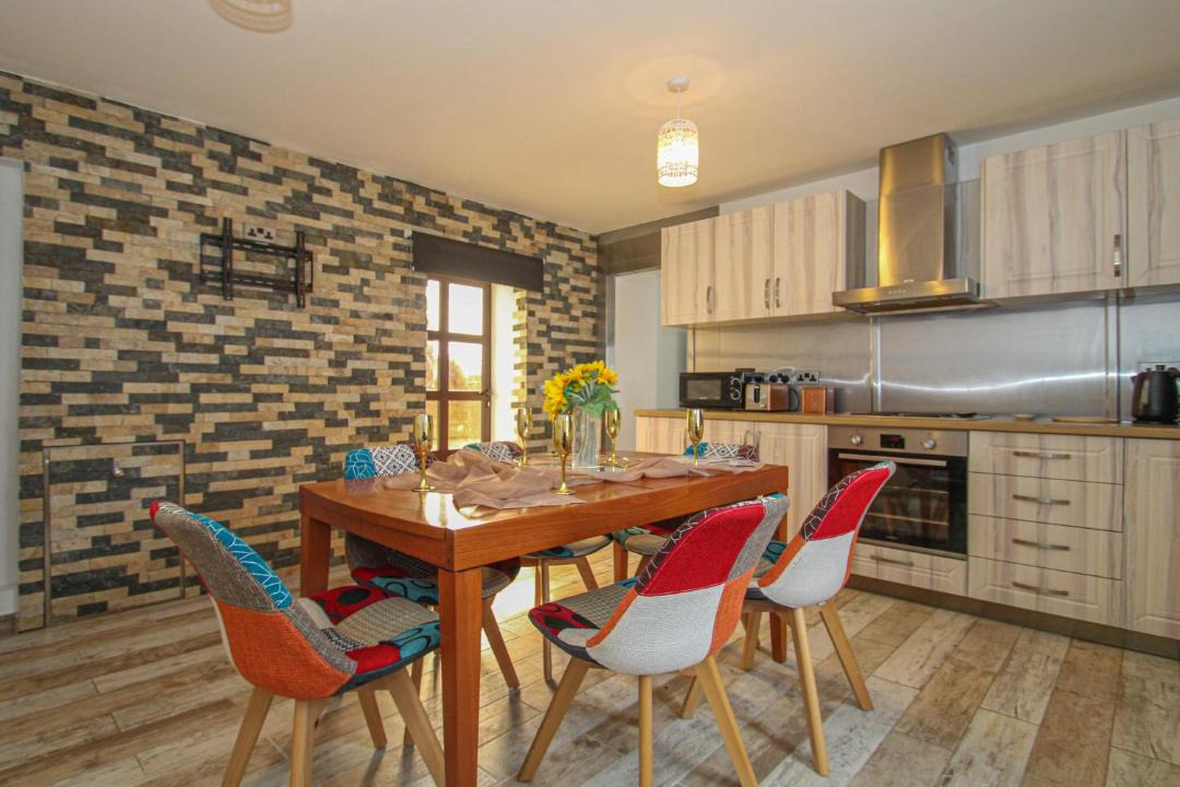 Photo of Others in Lanark