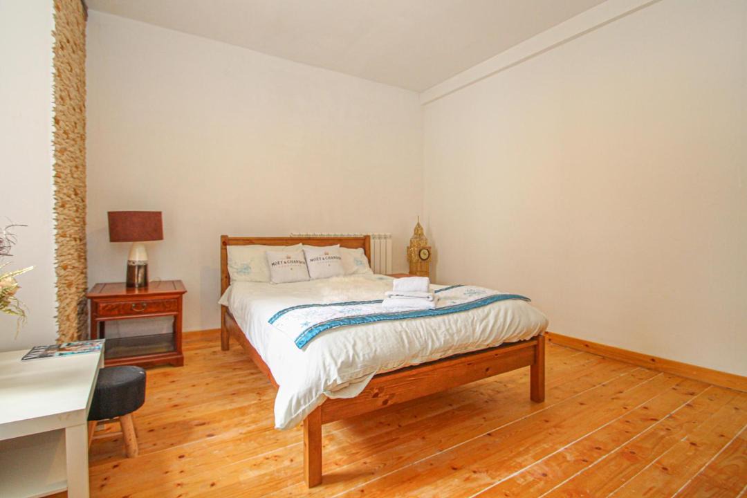 Photo of Others in Lanark