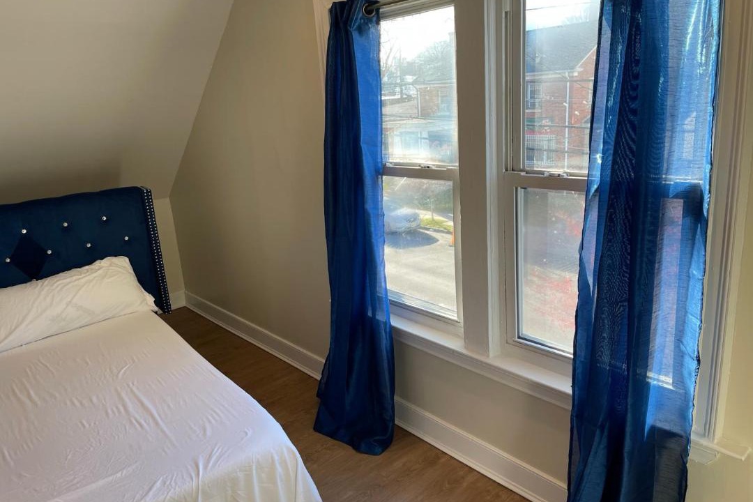 Photo of Others in Lower Vailsburg