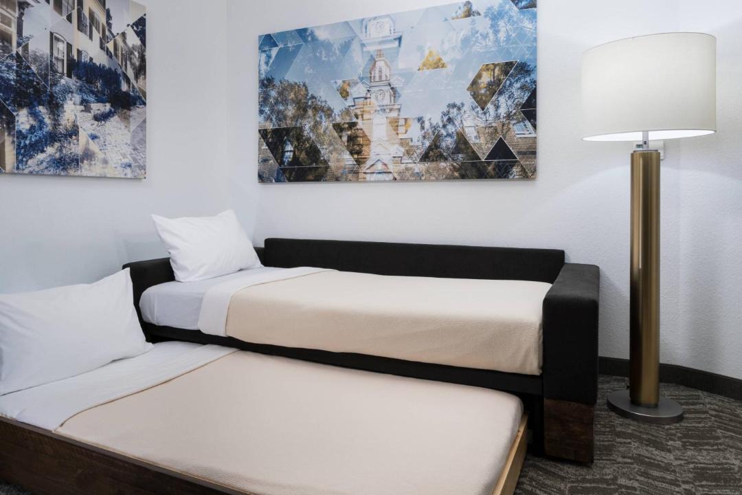 Photo of Others in Jefferson Manor