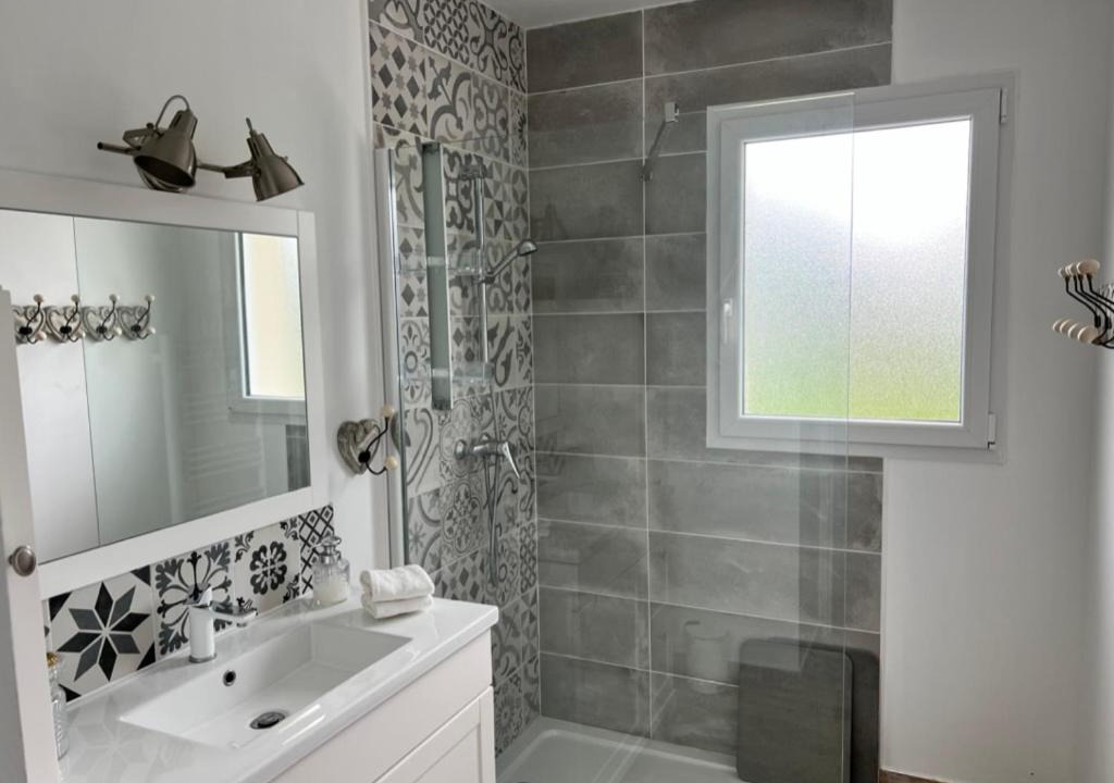 Photo of Bathroom in Sainte-Marguerite-sur-Mer