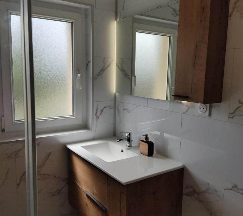 Photo of Others in Crollon