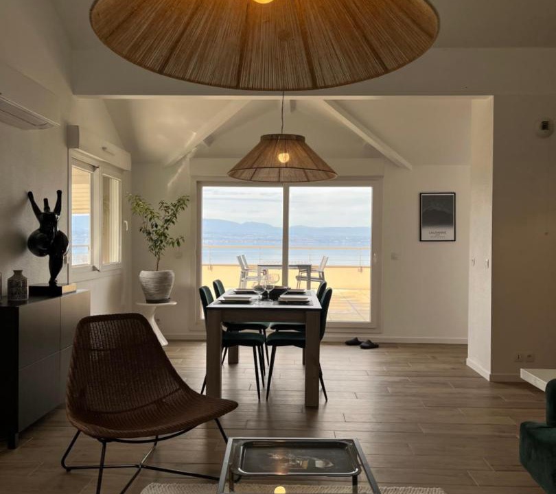 Photo of Others in Publier