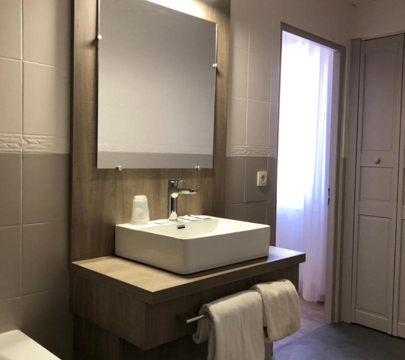 Photo of Bathroom in Pamiers