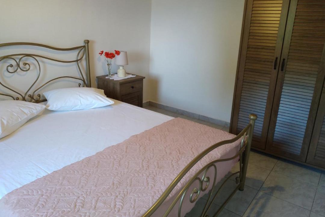 Photo of Bedroom in Ano Volimes