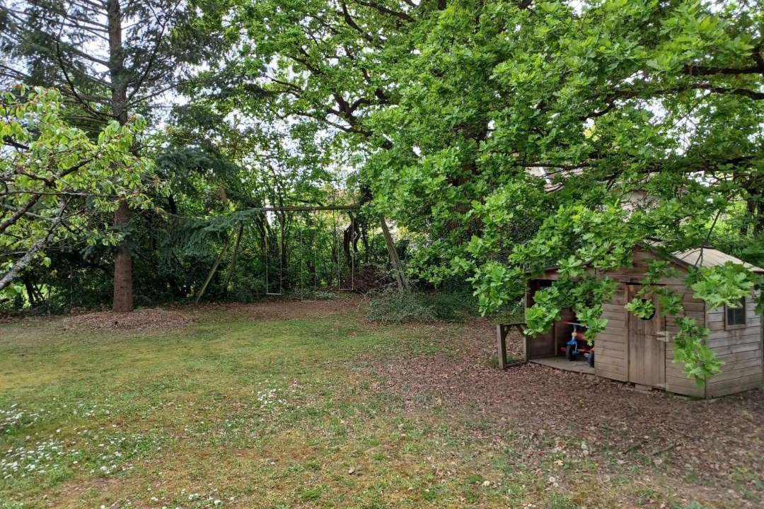 Photo of Others in Francheville