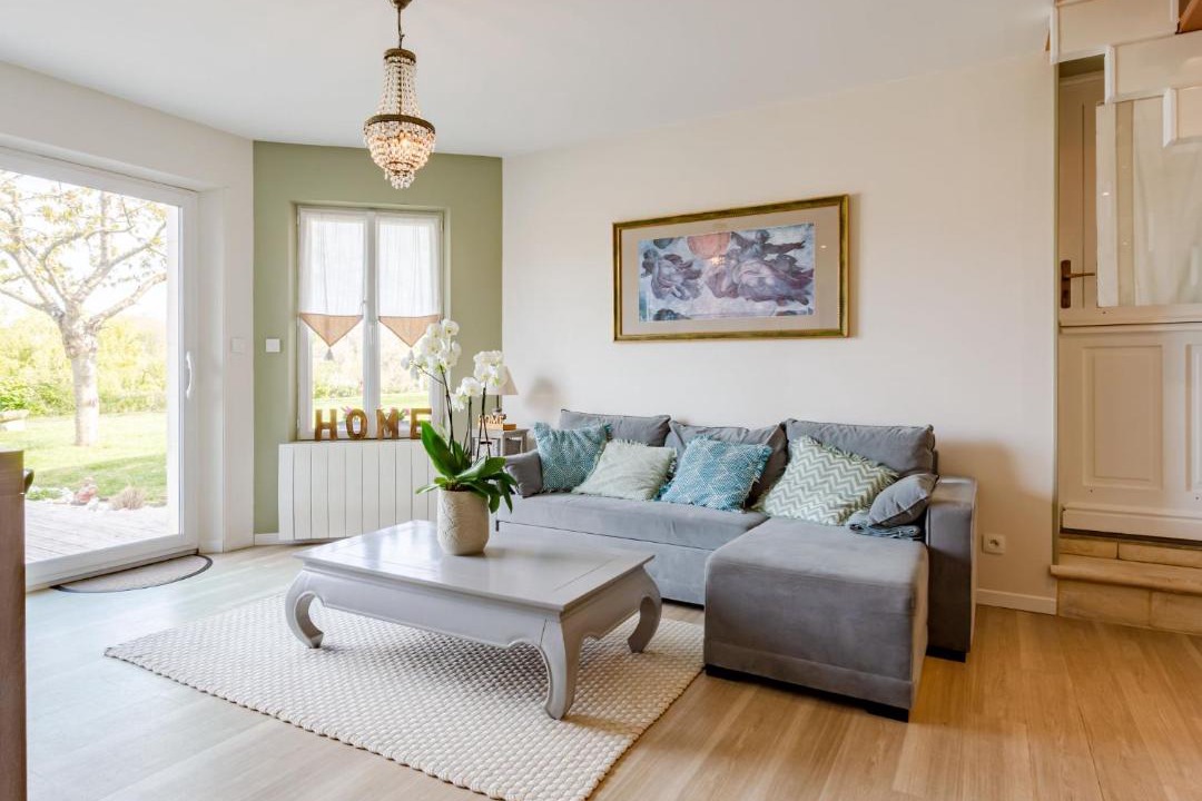 Photo of Livingroom in Fontaine-Henry