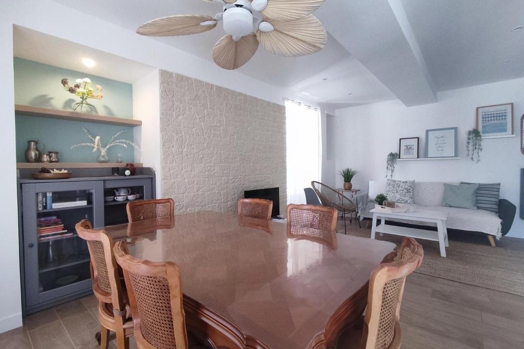 Photo of Livingroom in Opoul-Perillos