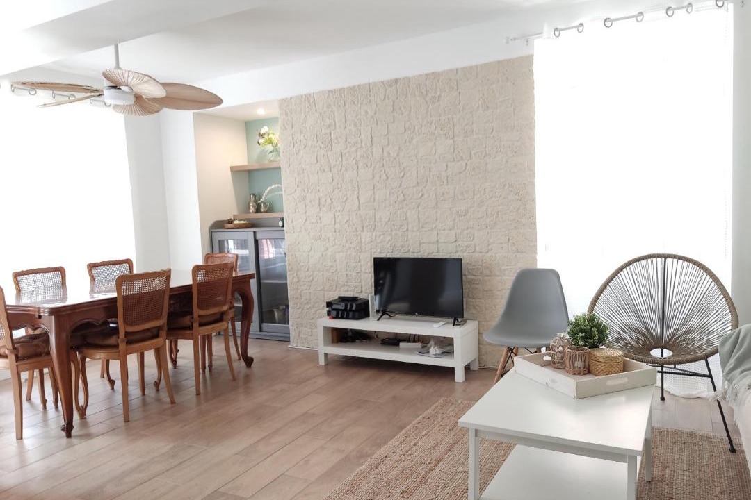 Photo of Livingroom in Opoul-Perillos