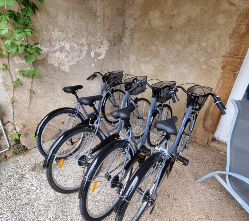 Photo of Others in Cluny