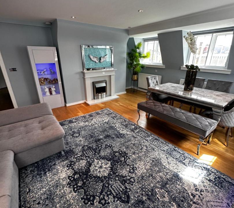 Photo of Livingroom in Chelsea Riverside