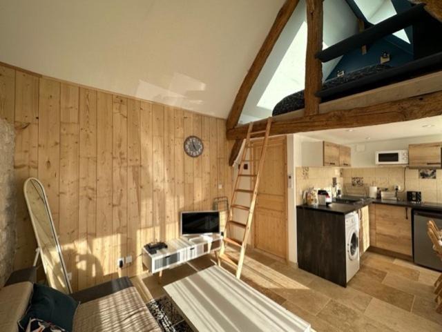 Photo of Kitchen in Bois-Jerome-Saint-Ouen