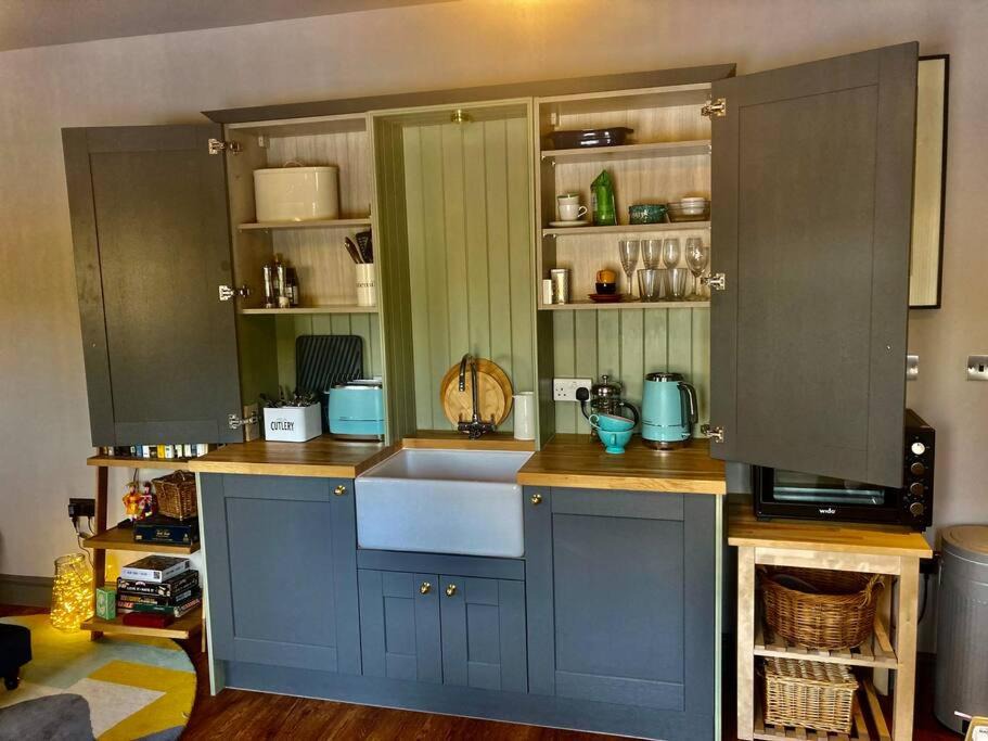 Photo of Others in Diss