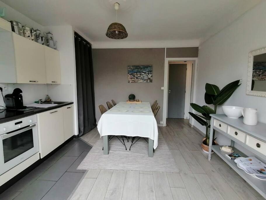 Photo of Kitchen in Lancieux