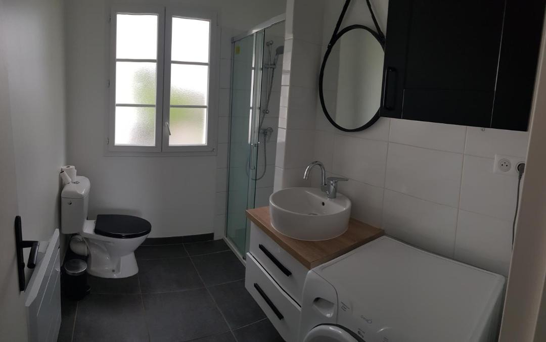 Photo of Bathroom in Joue-les-Tours