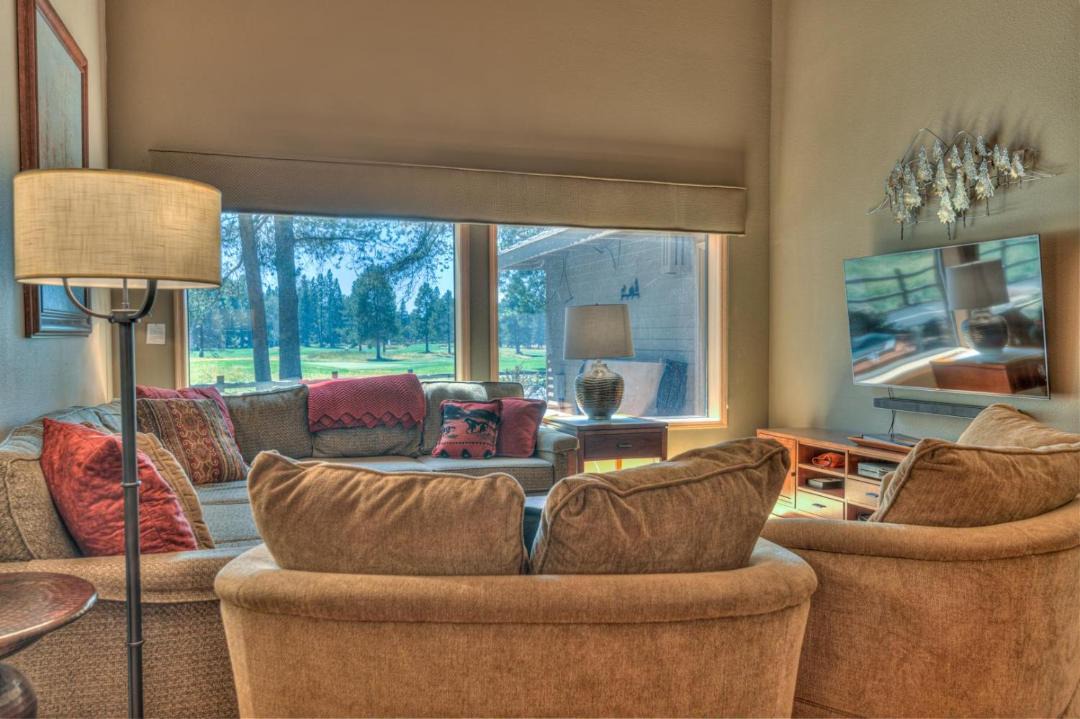 Photo of Livingroom in Overlook Park