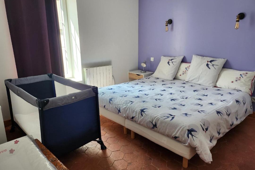 Photo of Bedroom in Vosne-Romanee