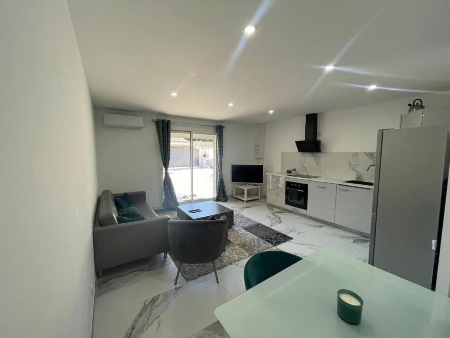 Photo of Others in Cabannes