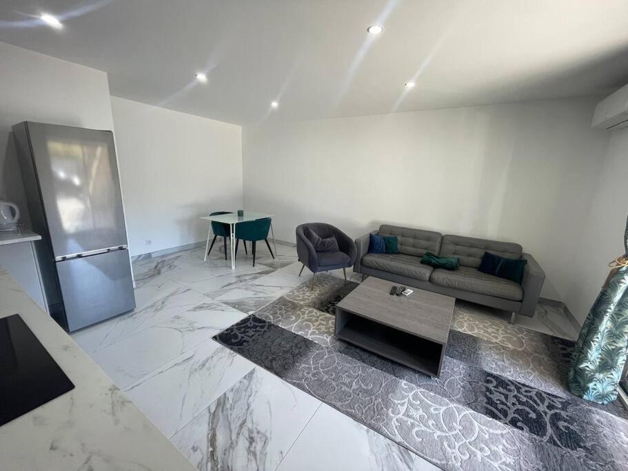 Photo of Others in Cabannes