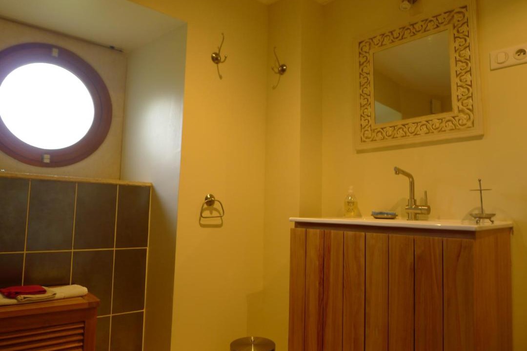 Photo of Bathroom in Bussy-le-Grand