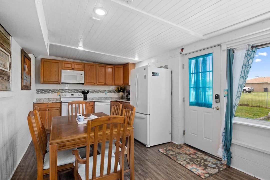 Photo of Others in Taft