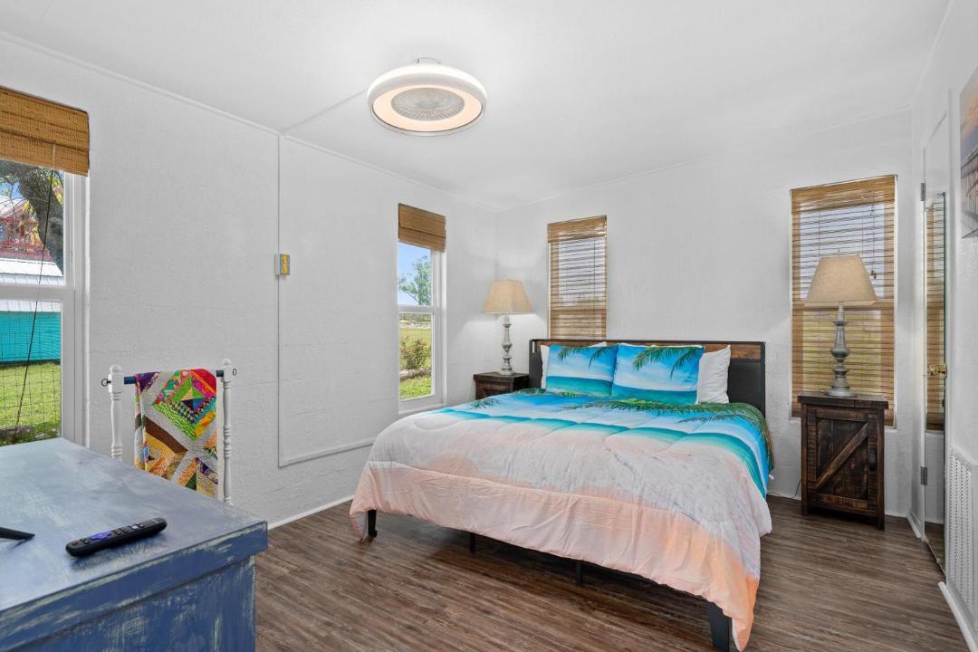 Photo of Others in Taft