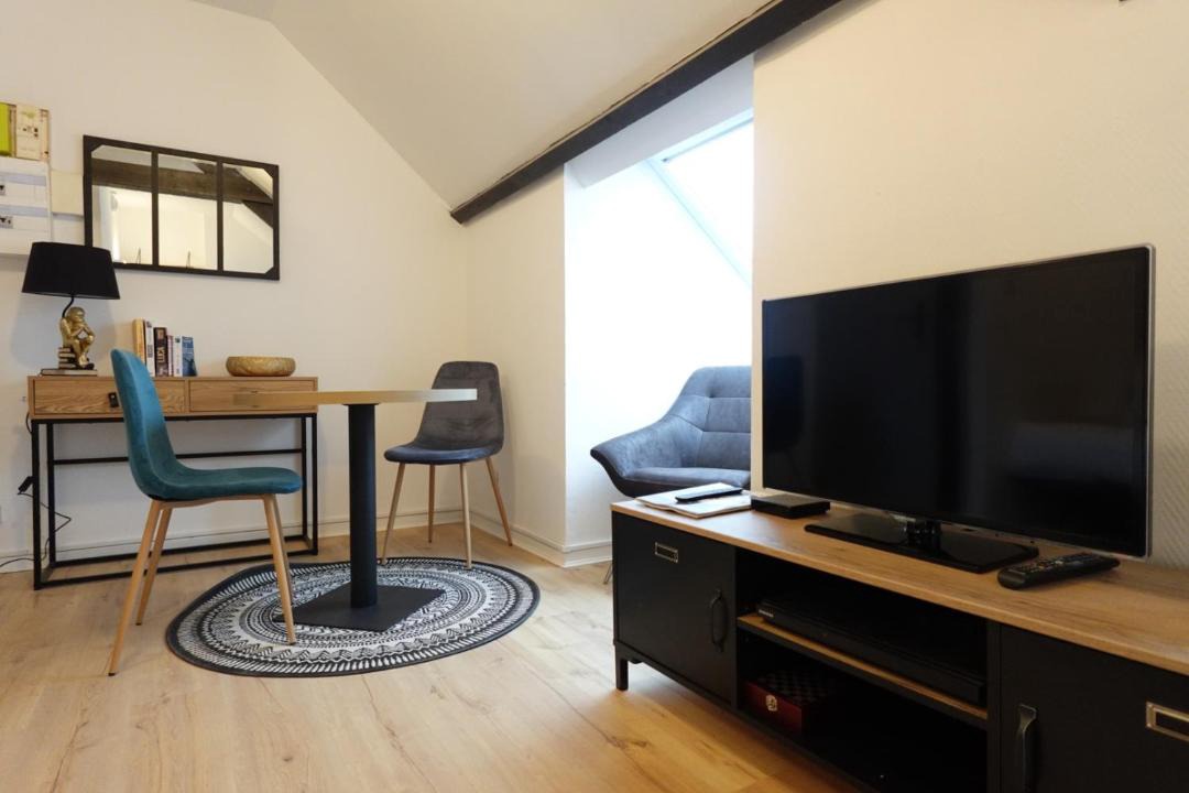 Photo of Livingroom in Lens