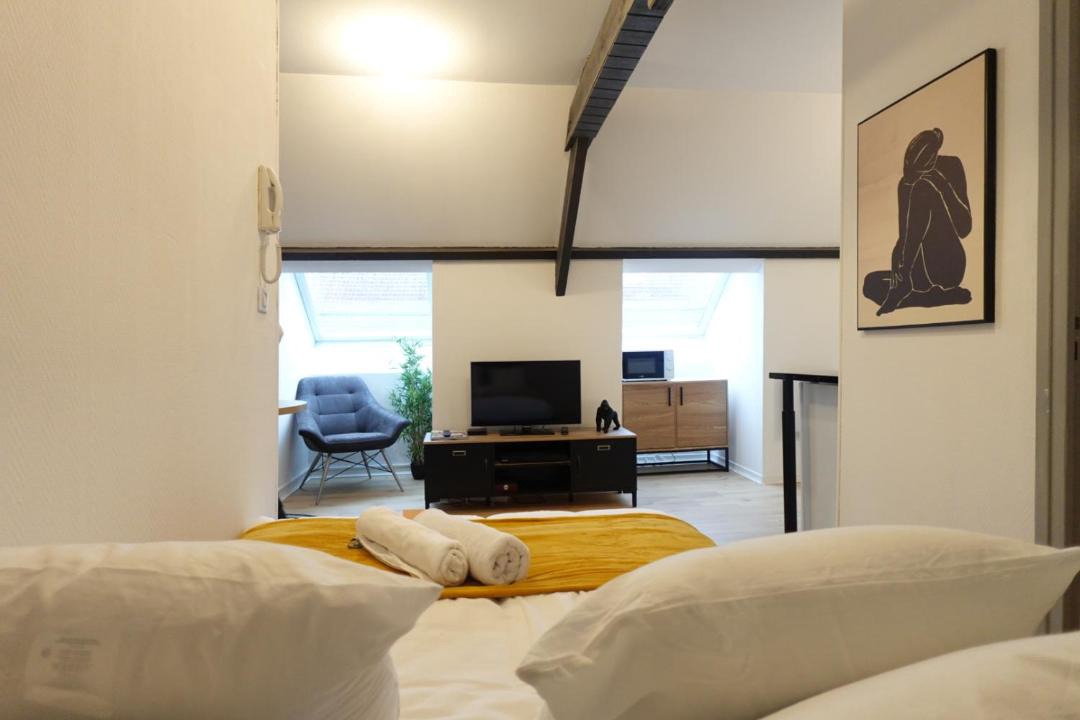 Photo of Livingroom in Lens