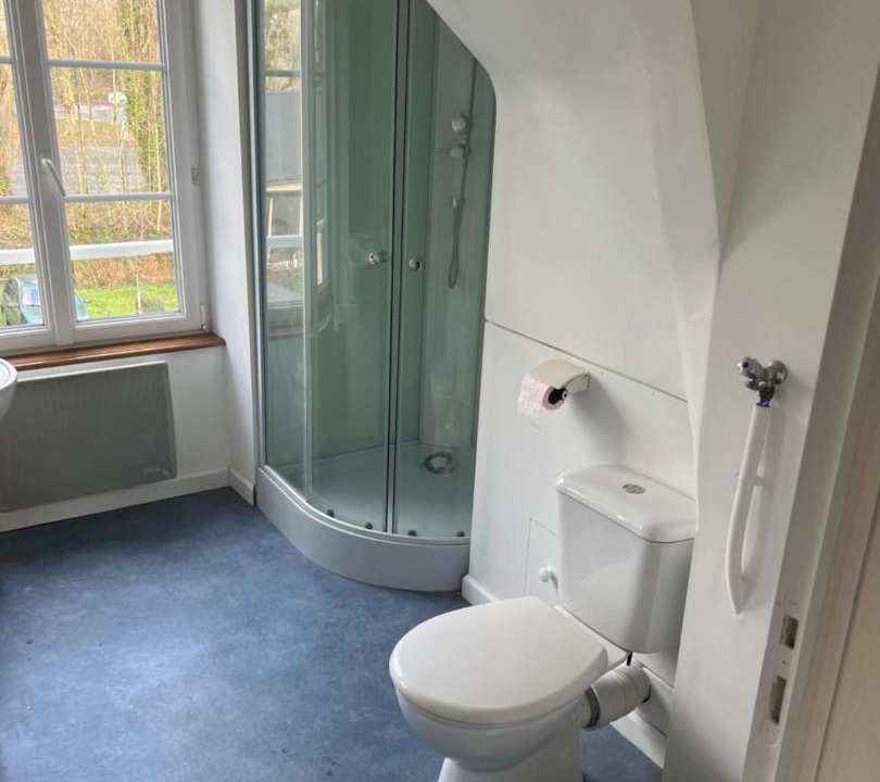 Photo of Bathroom in Flers