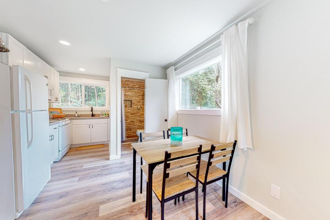 Photo of Others in Clinton