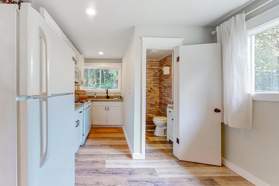 Photo of Others in Clinton