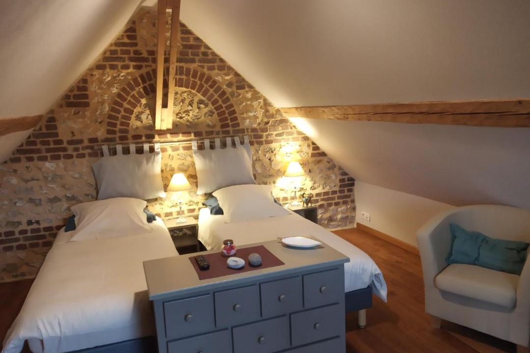 Photo of Others in Mentheville