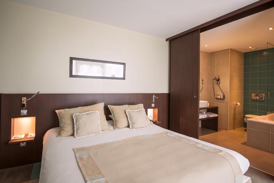 Photo of Bedroom in Saint-Amand-les-Eaux