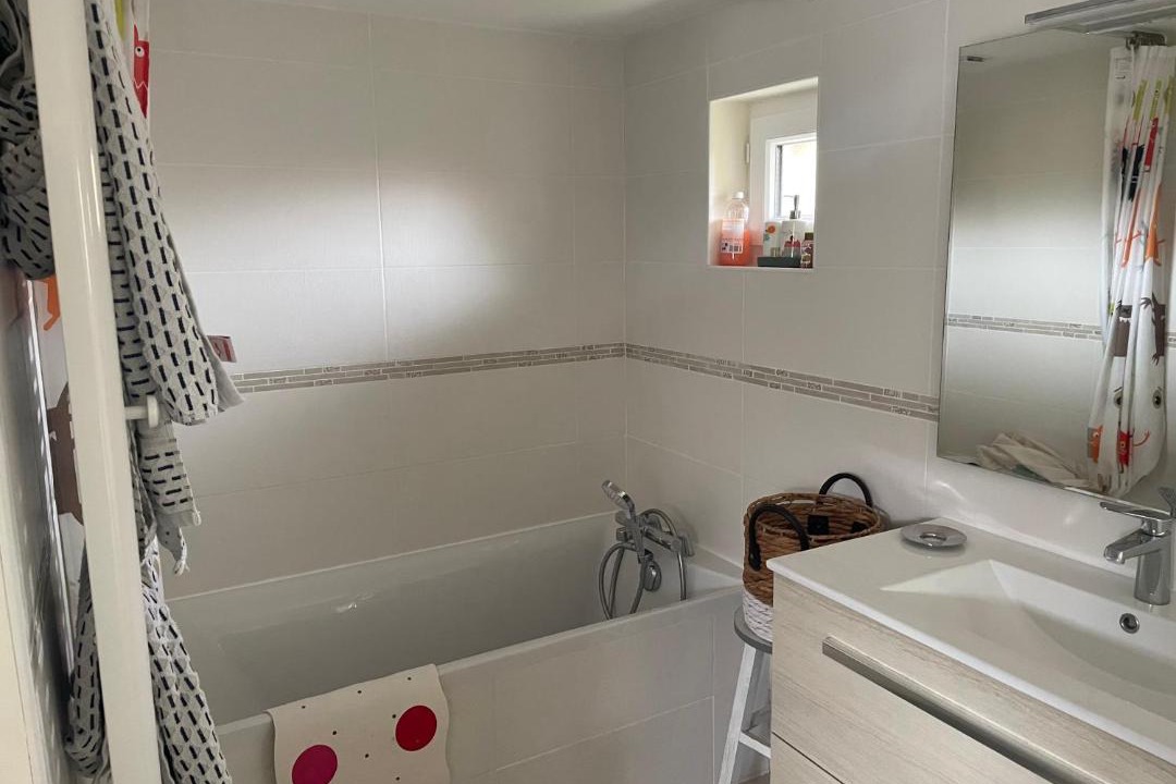 Photo of Bathroom in Saint-Mards-de-Fresne