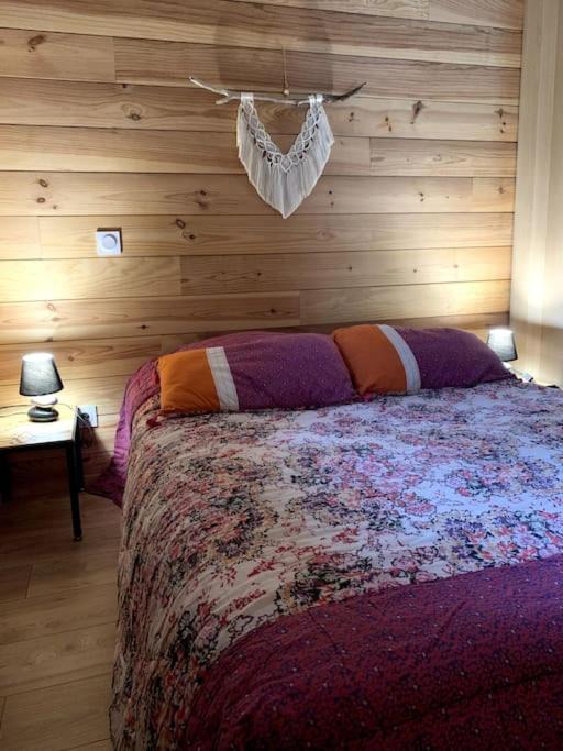 Photo of Bedroom in Saint-Laurent-de-Medoc