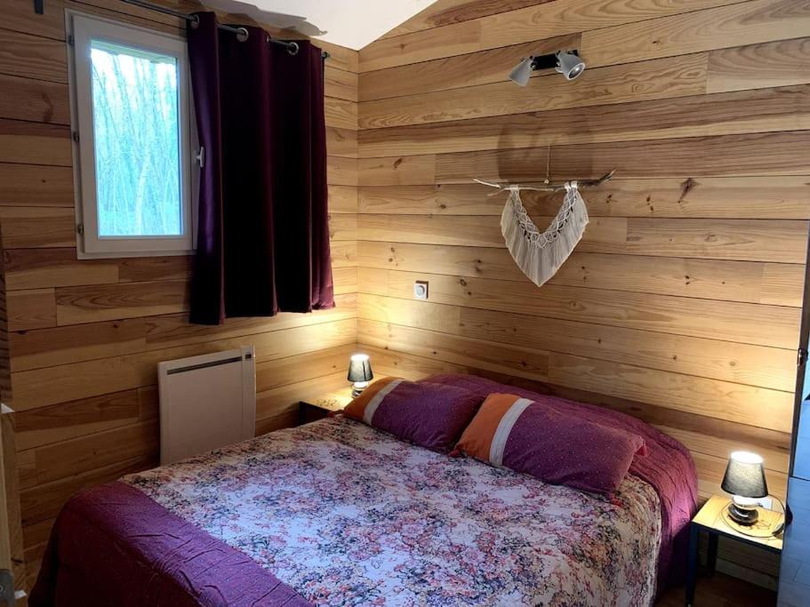 Photo of Bedroom in Saint-Laurent-de-Medoc