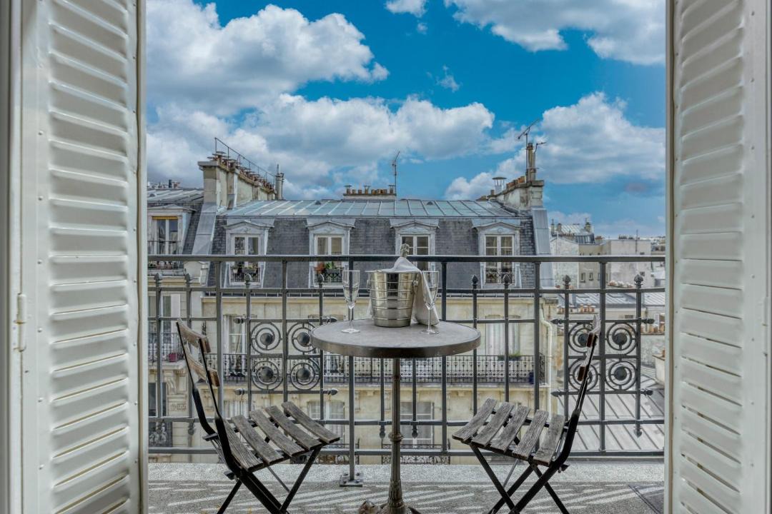 Photo of Others in Montparnasse