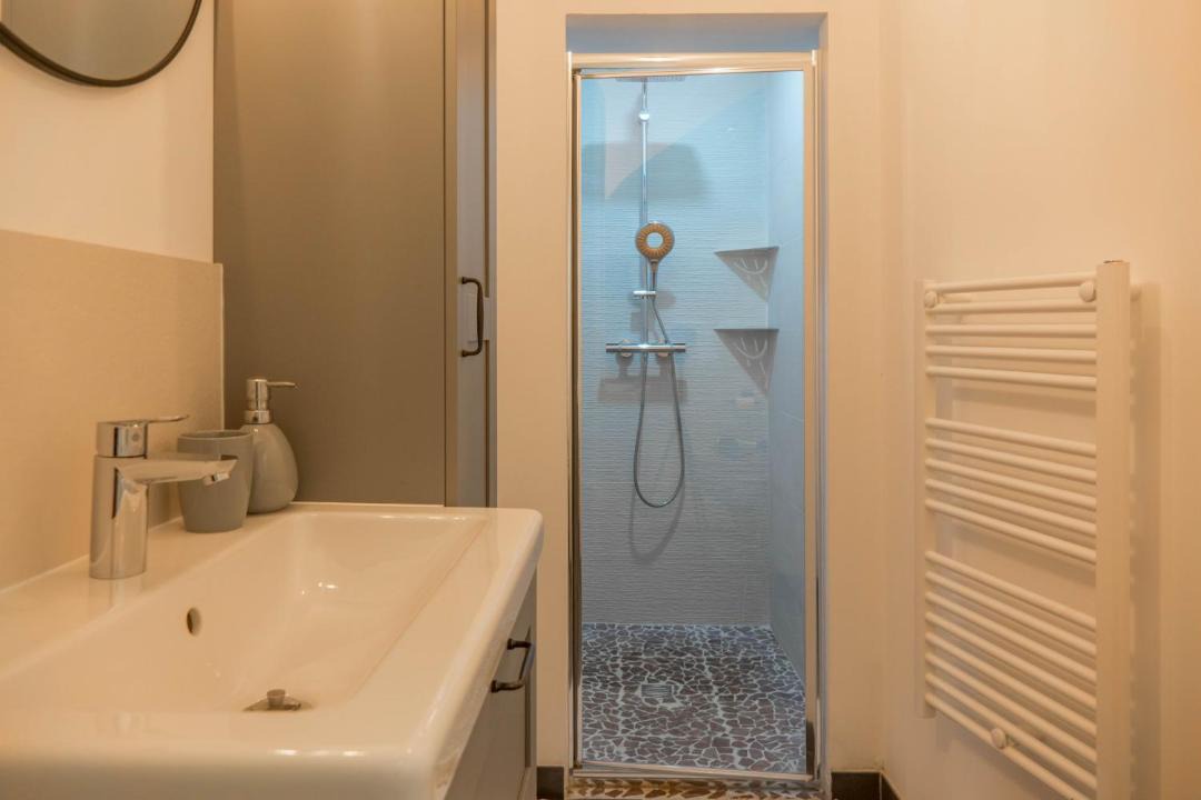 Photo of Bathroom in Saint-Denis-de-l'Hotel